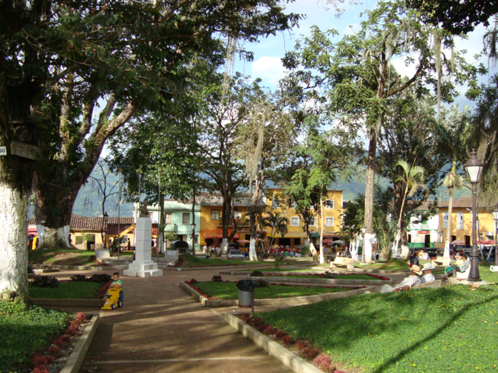 parque principal municipio de filadelfia