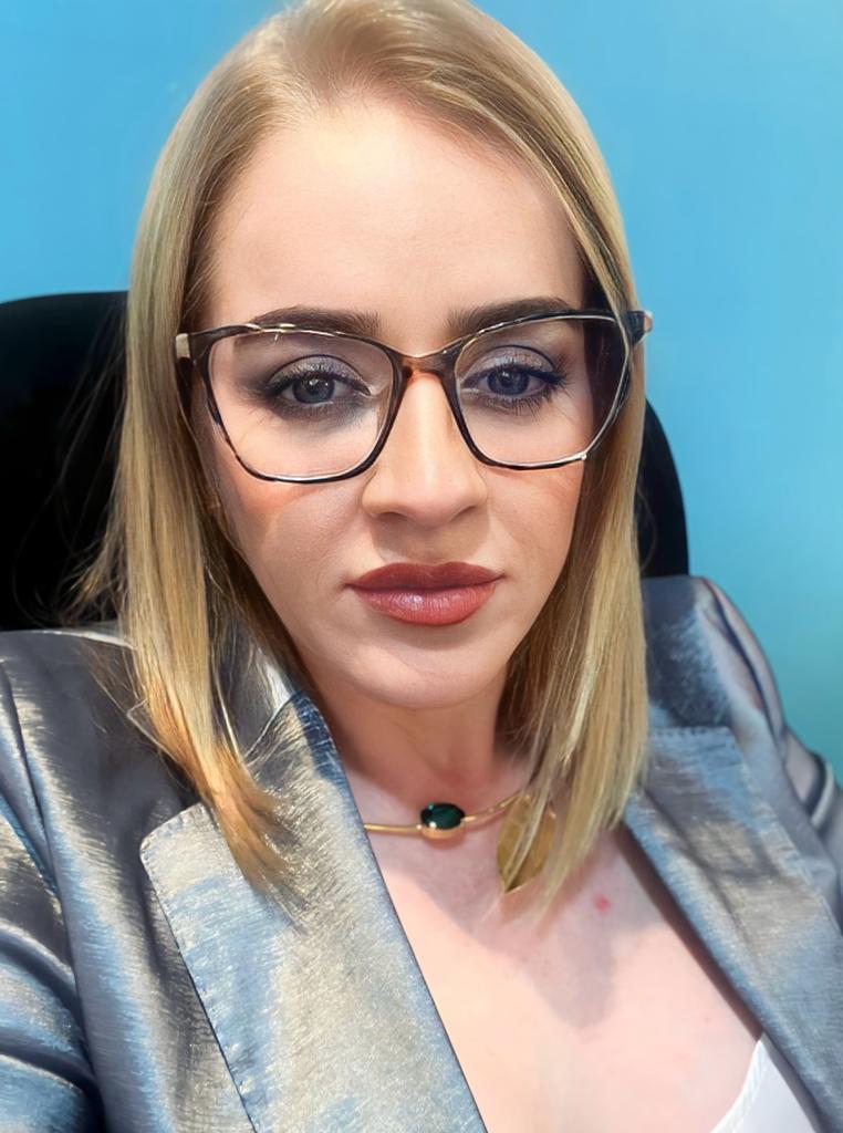 MARIANA GÓMEZ