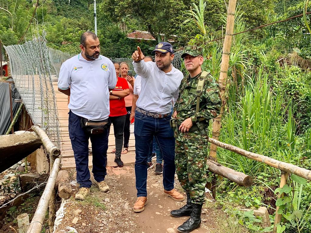 3fb4e333 8c55 c0fe 68bf 46f9ae6b0360