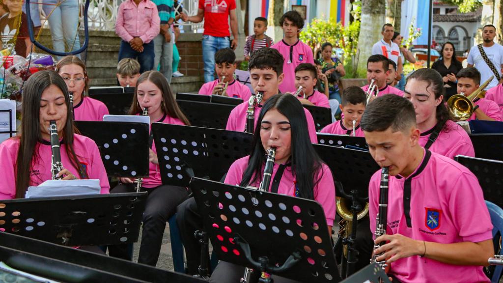 5145f6ae 995e 7e5b 07b5 15e2c9b0f7bb