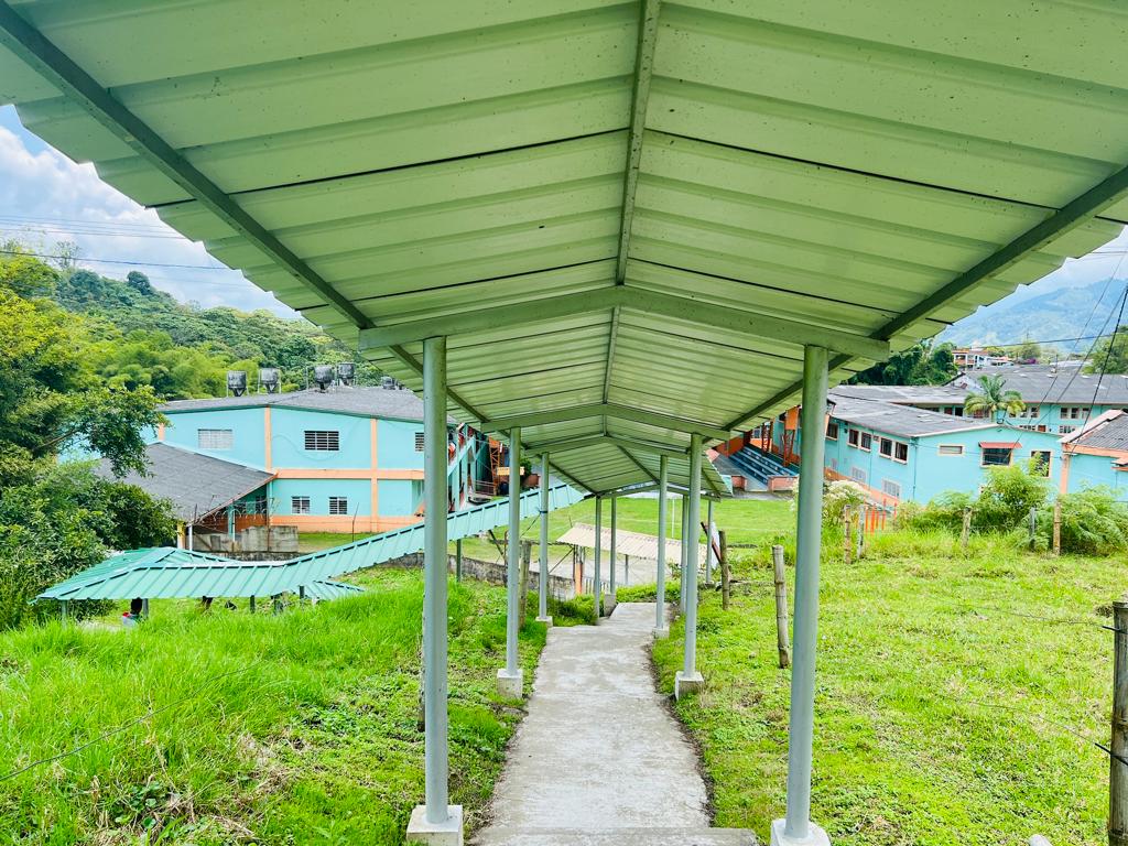 61e418ee 8001 6c64 4948 934b1a73b9ee