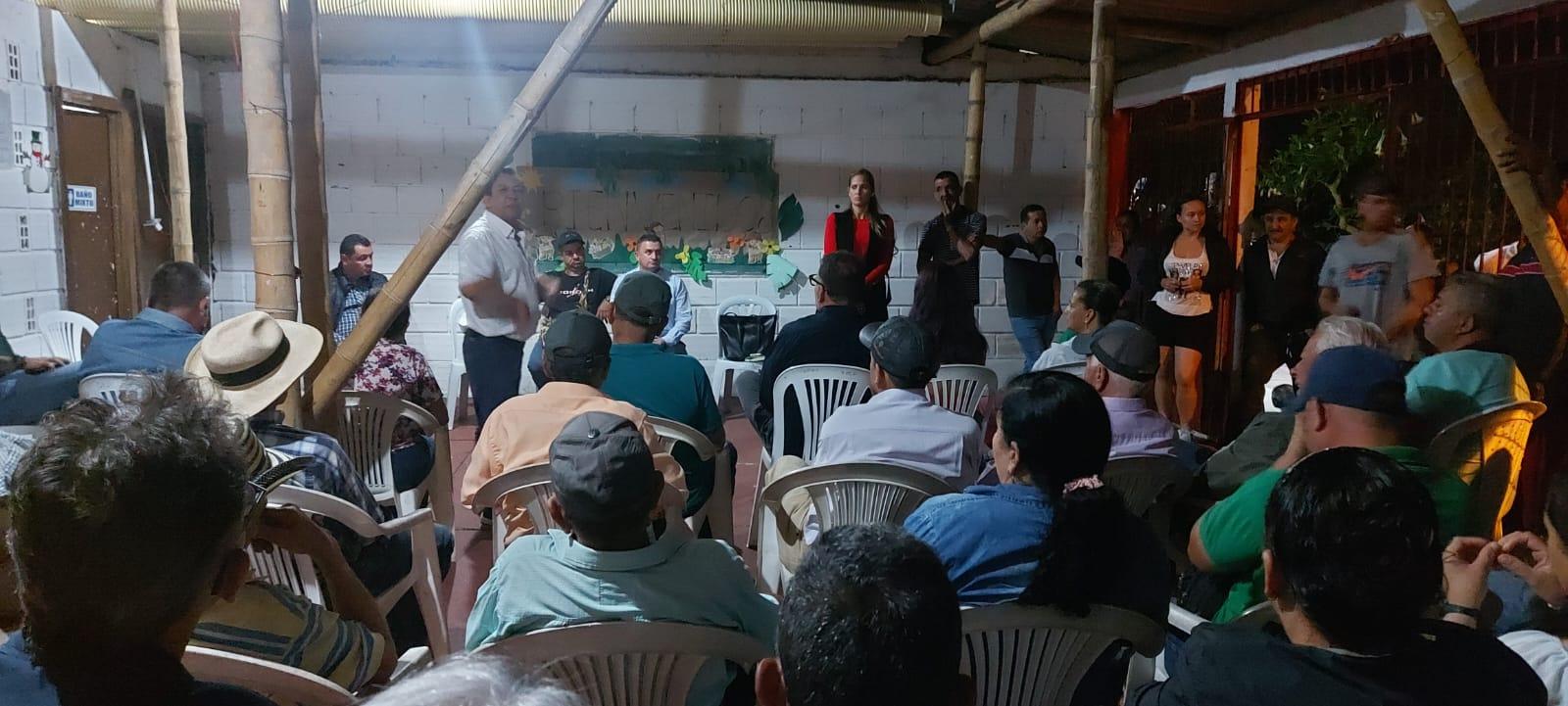 81dc30b6 c213 9f2a ffc5 52bc82844db8