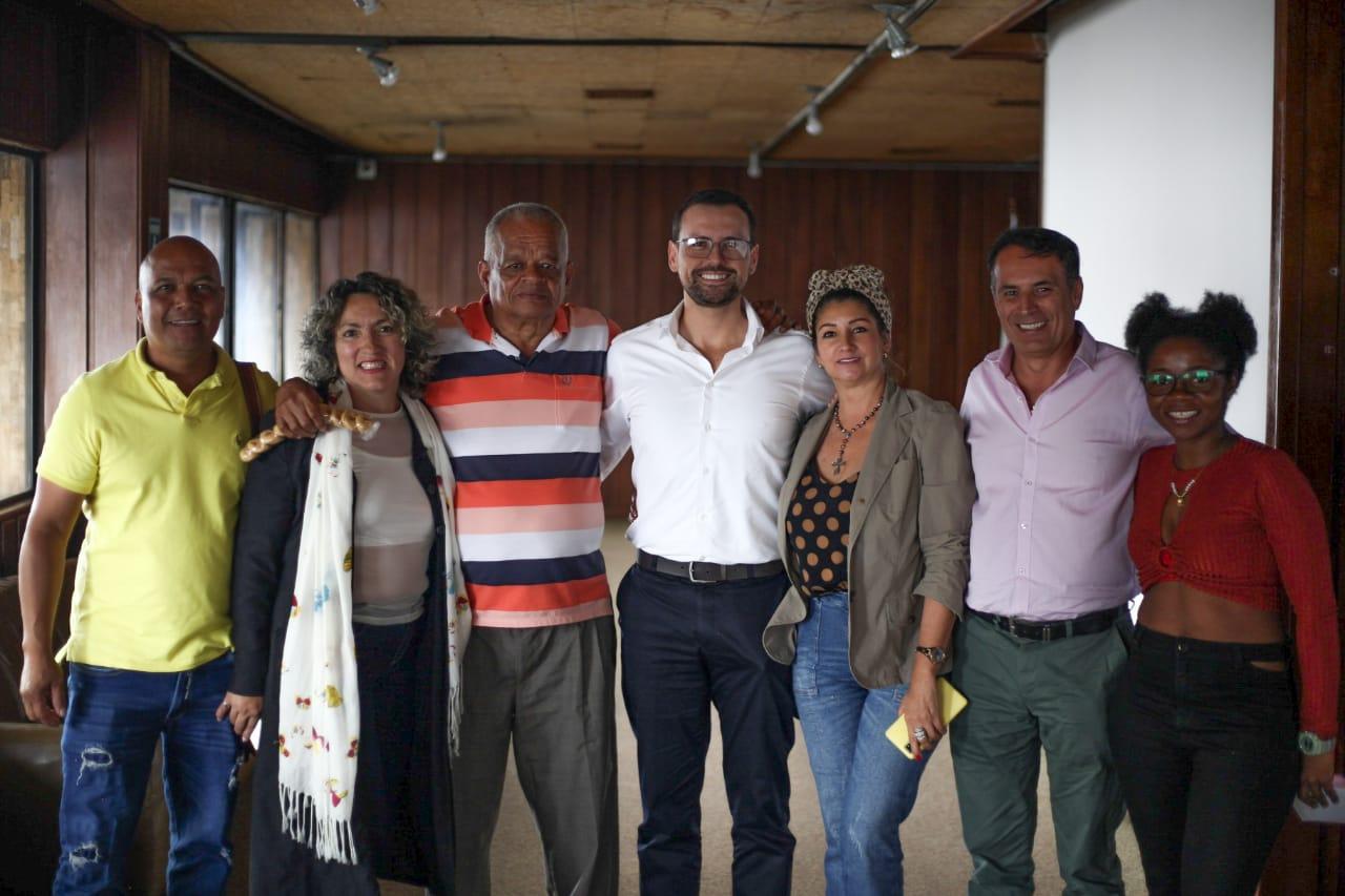 836c9e68 fa6c 8f07 94fa d4030993d6e3