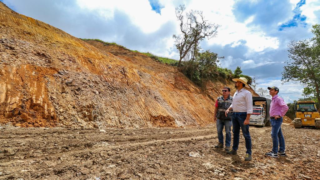 94884973 3203 fd12 4202 06df45a2499f