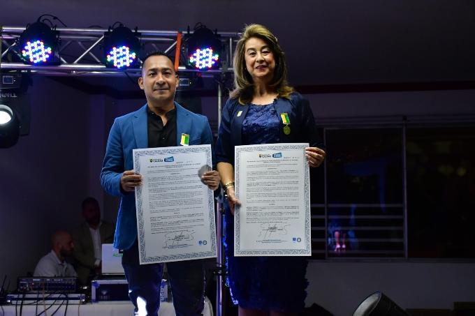 9a7e1ca9 0d1c d880 0330 087e42c1d92a 2