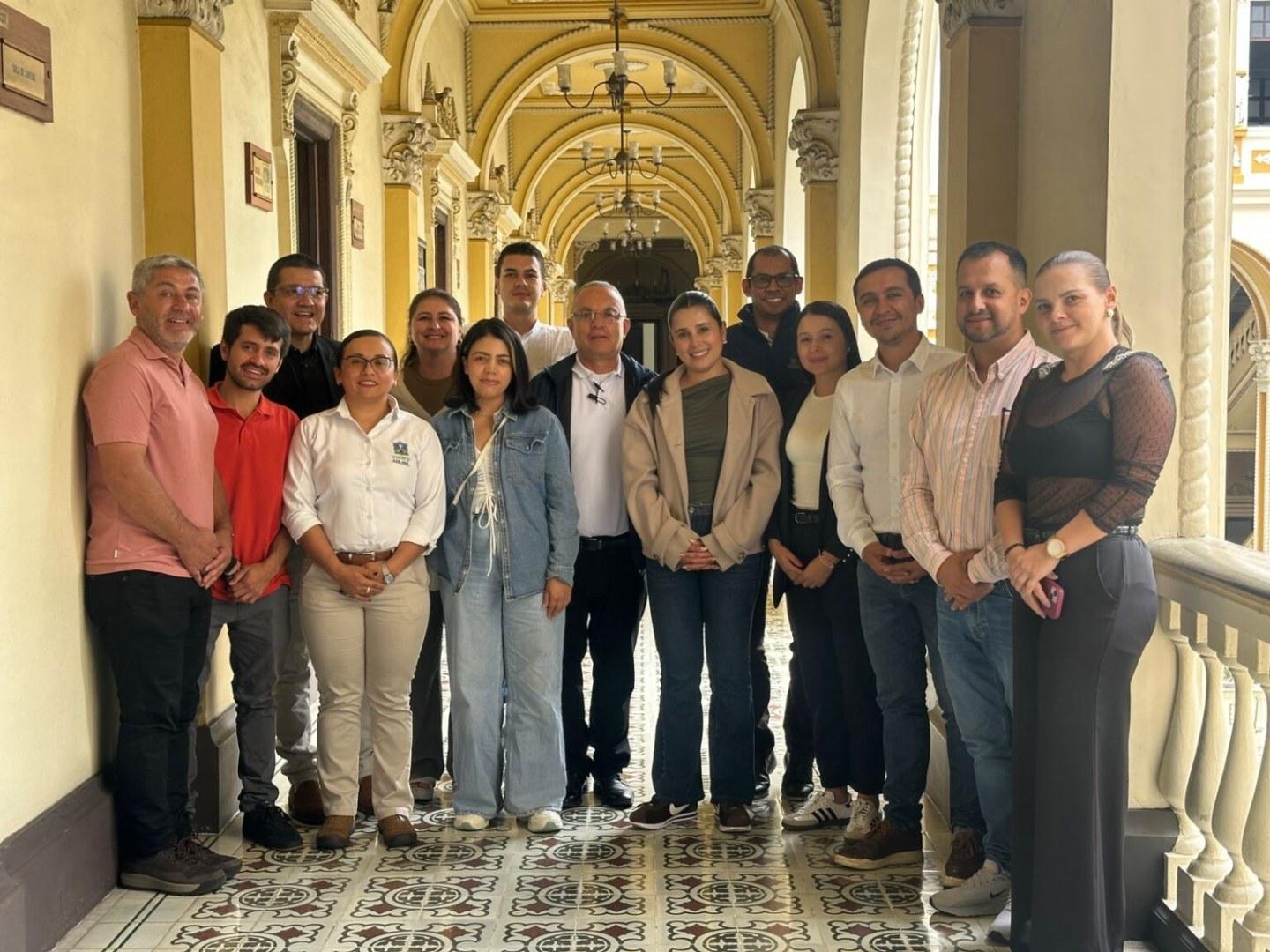 Boletin de Prensa Alianza estrategica entre la Secretaria de Planeacion y la ESAP 2 1536x1152
