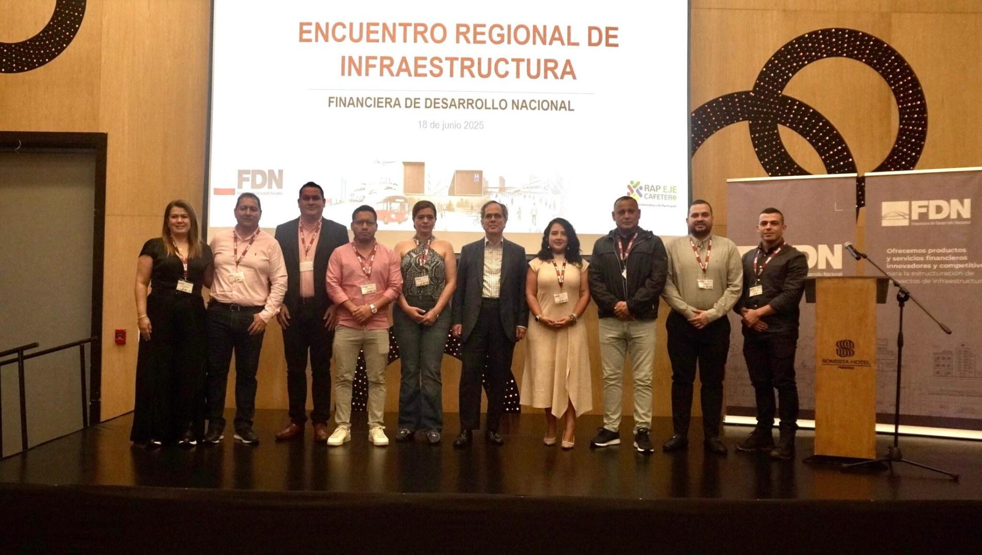Caldas afianza alianza con el Ministerio de Salud para fortalecer su infraestructura hospitalaria 1 1 2048x1159