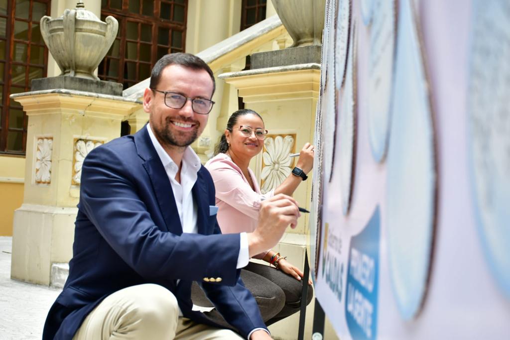 a5226cb0 e57c 5a1c ec2d a44cd234ee84