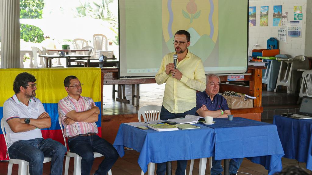 ada80c88 c6ab 07ed c1da 952bf826f404