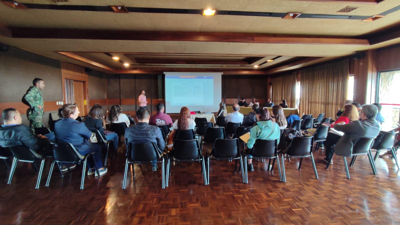 b60faf3b 2124 f76d 3f5f e39ac1d92cce