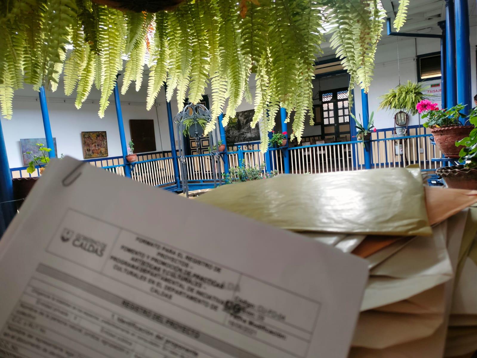 b8486c24 945c 3cb3 5642 ee62912cc944