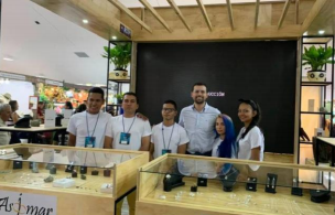 jóvenes joyeros