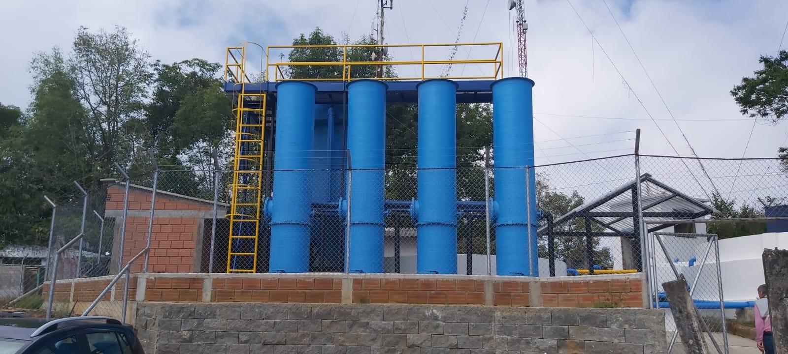 c716a568 8a33 d6e6 3ef9 8e2c74721ca1