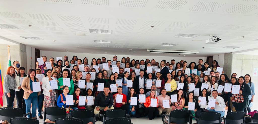 f9cad405 40a8 8bd9 3346 56f2f57f0b06