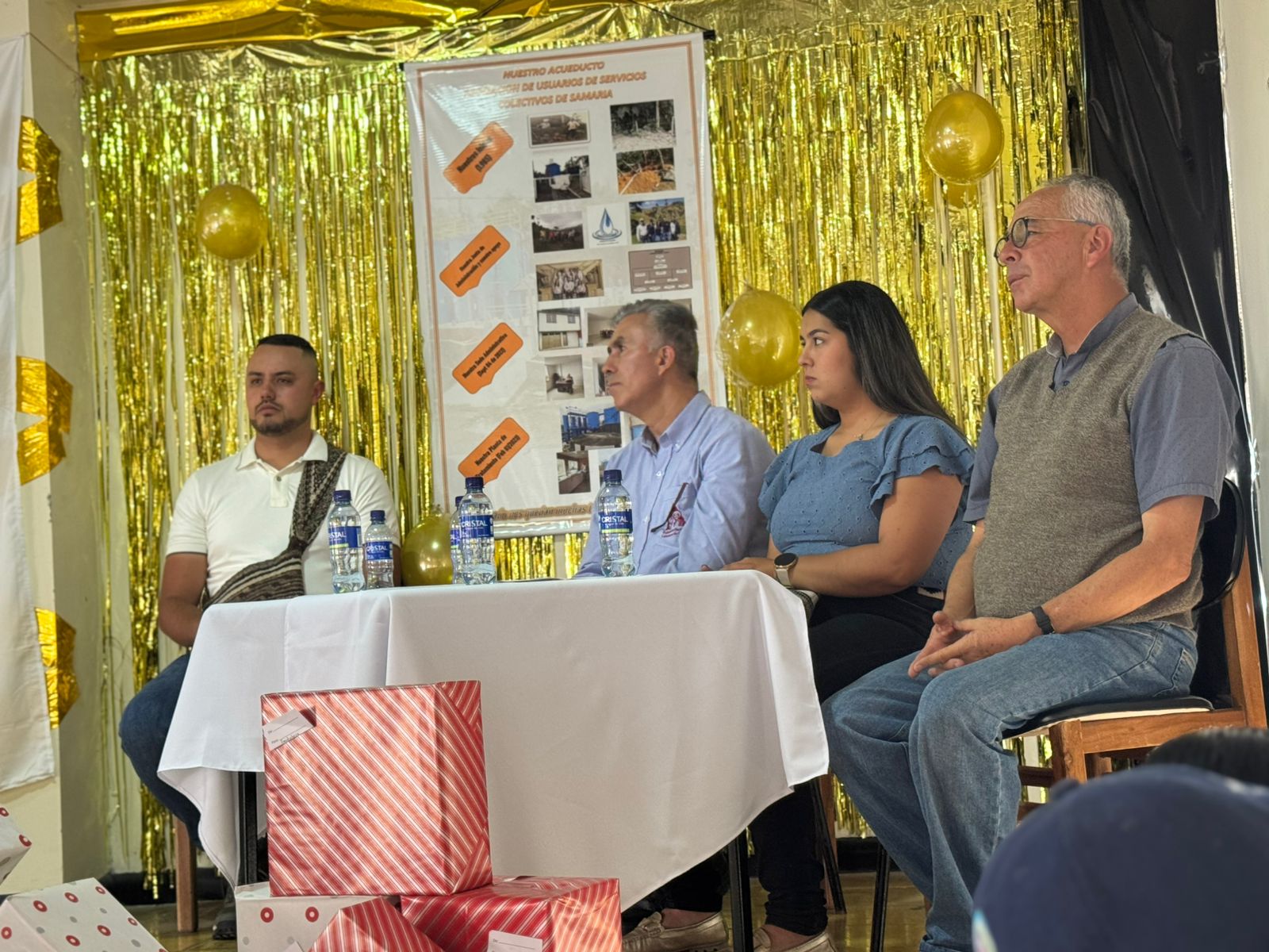 Caldas sigue impulsando la gestion del agua a traves de asambleas comunitarias