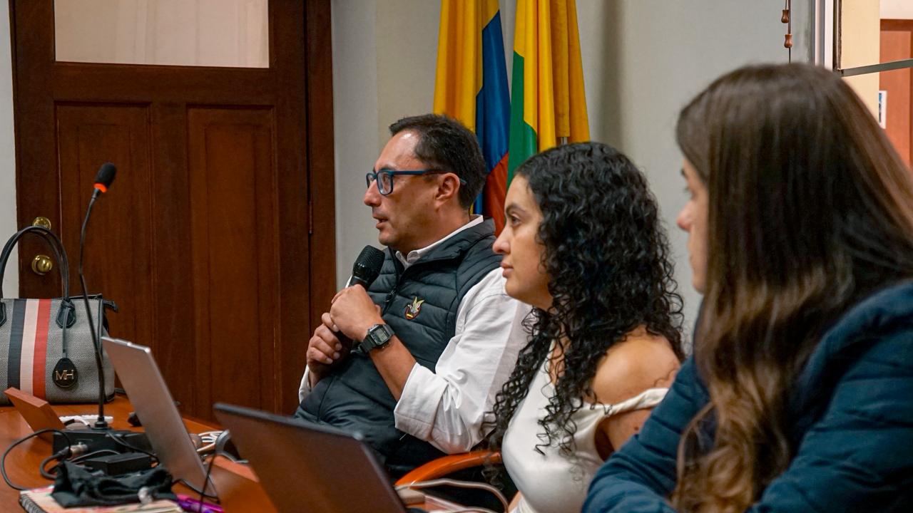 Caldas refuerza el sistema de compras publicas locales con la actualizacion del Registro de Pequenos Productores