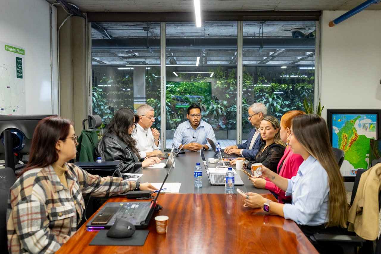El proyecto Tren del Cafe entra en su fase definitiva de estructuracion: se avanzara en contratacion de estudios y disenos