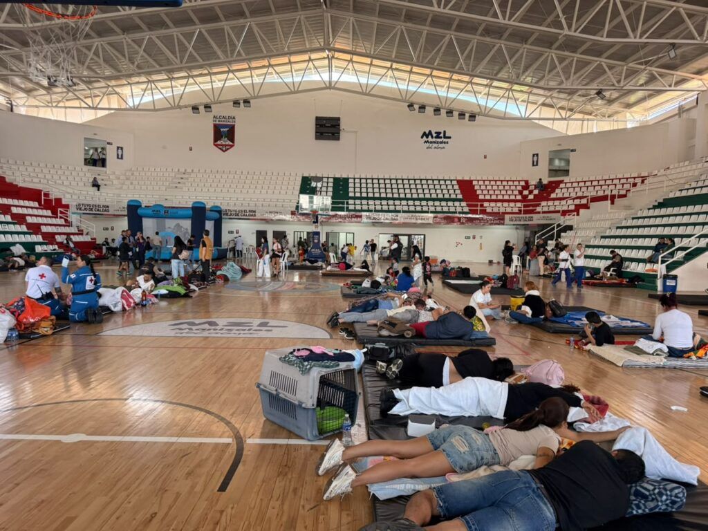Territorial de Salud de Caldas acompana a comunidades afectadas por el sismo y evalua condiciones sanitarias de los albergues