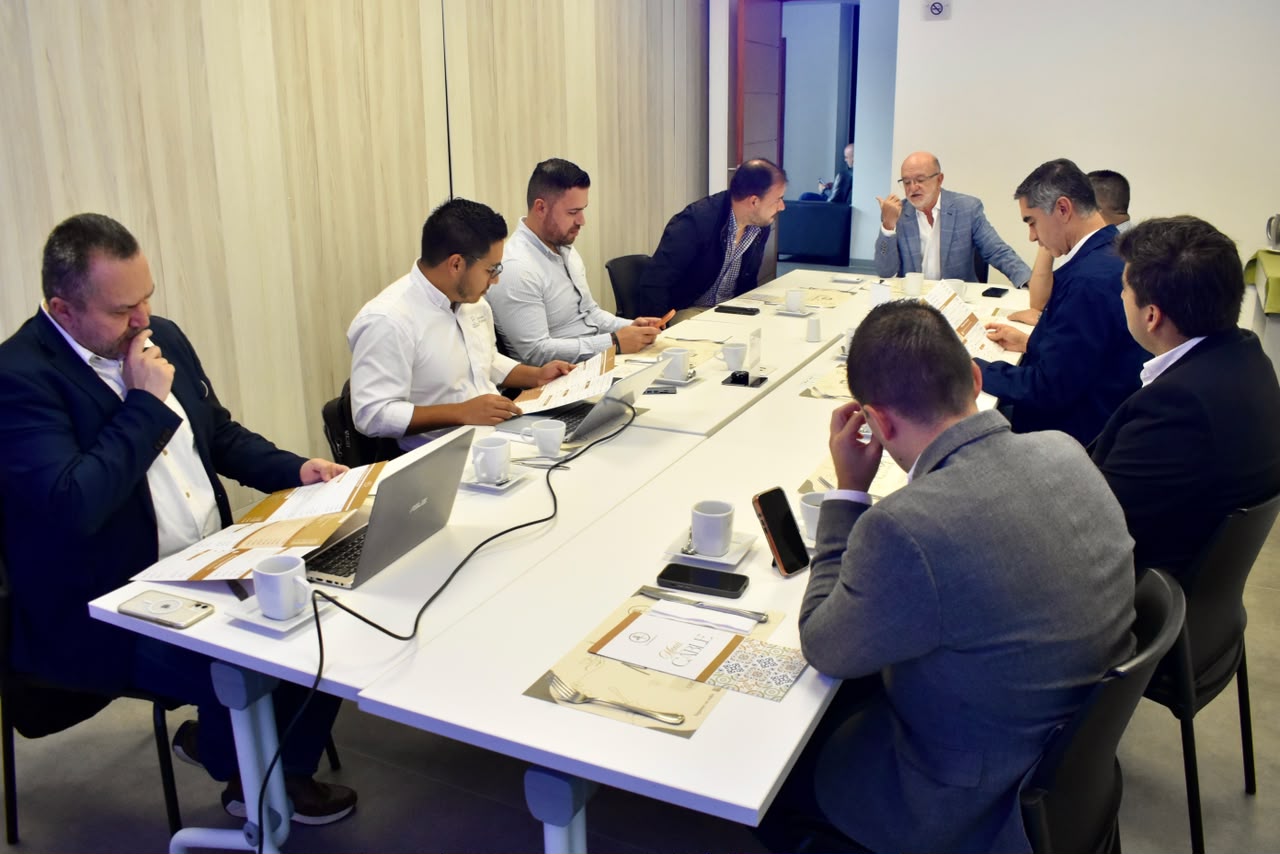 Gobierno de Caldas y Congresistas de la region se unen para gestionar recursos que aporten a la reconstruccion del departamento