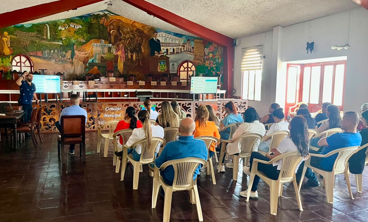 Escuela de Innovacion Publica llego a los 27 municipios de Caldas y capacito a 601 personas