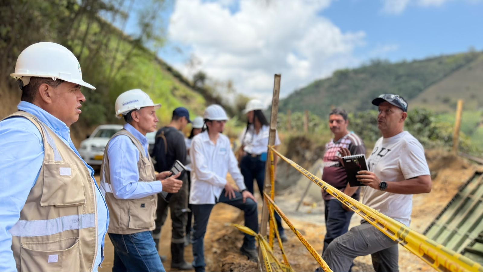 Comunidades destacan avances en las obras de la via SalaminaLa Merced, una intervencion esperada por anos: ejecucion supera el 32%