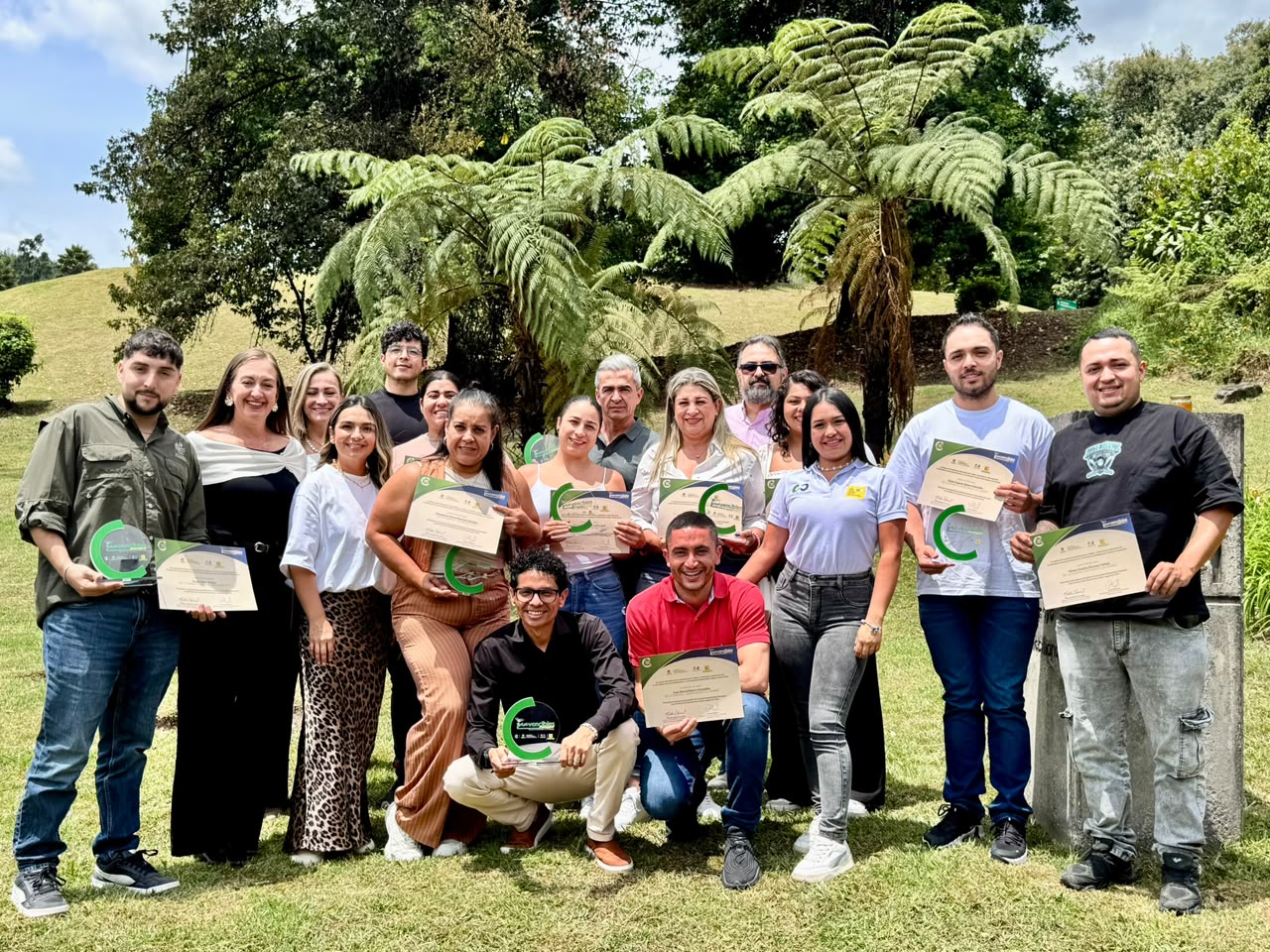 16 empresas de Anserma culminaron con exito el programa Innvencibles: con el apoyo de la Gobernacion y mucha innovacion llevaron sus ideas al siguiente nivel