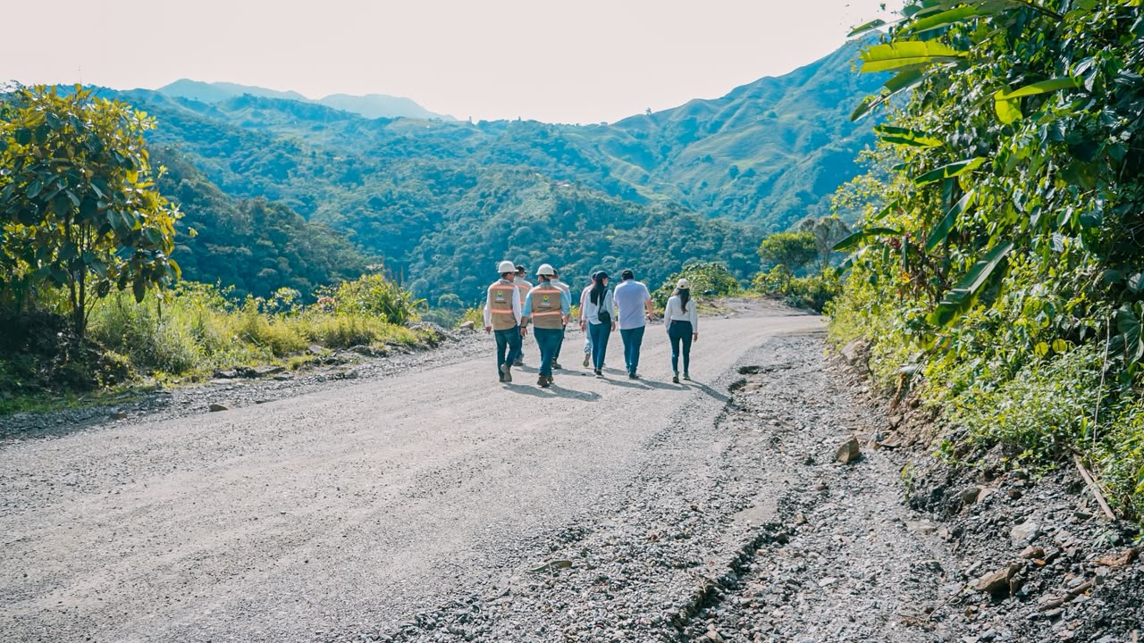 La Ruta del Renacimiento alcanza el 85% de avance de obra: Se fortalece la conexion turistica entre Caldas y Antioquia