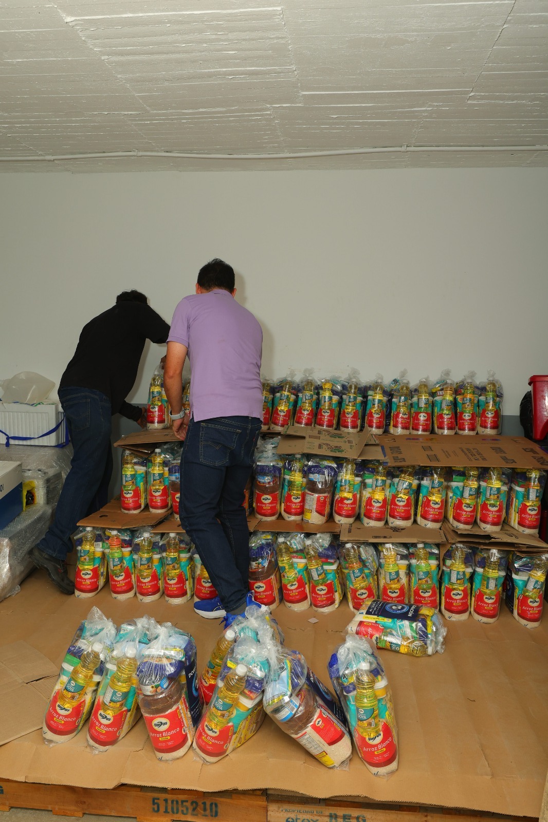 Territorial de Salud de Caldas recibio donacion de 500 mercados por parte de empresas del sector para apoyar a comunidades afectadas por el terremoto