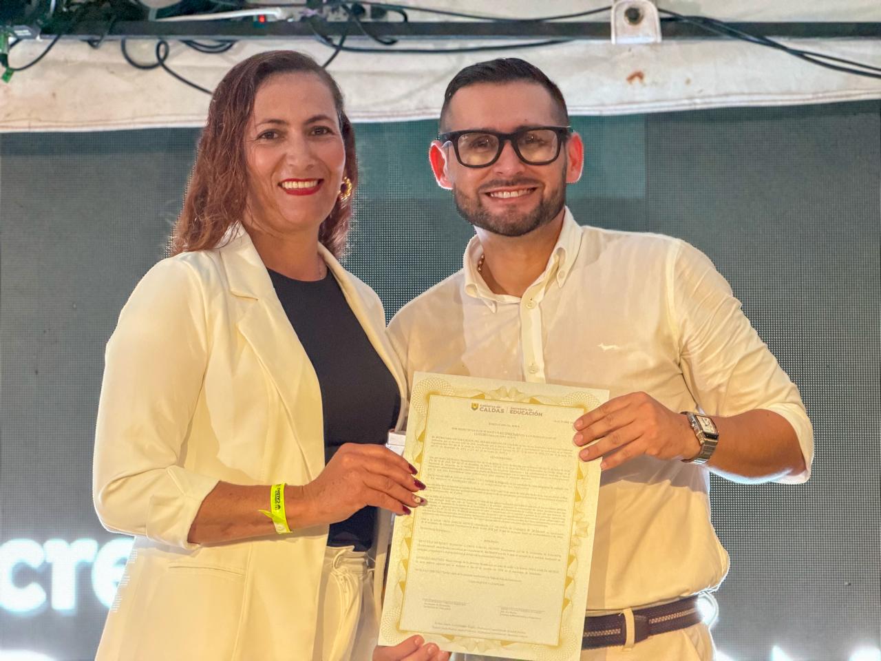 La Dorada fue escenario de la Noche de los Mejores, un reconocimiento del Gobierno de Caldas a quienes transforman vidas desde las aulas