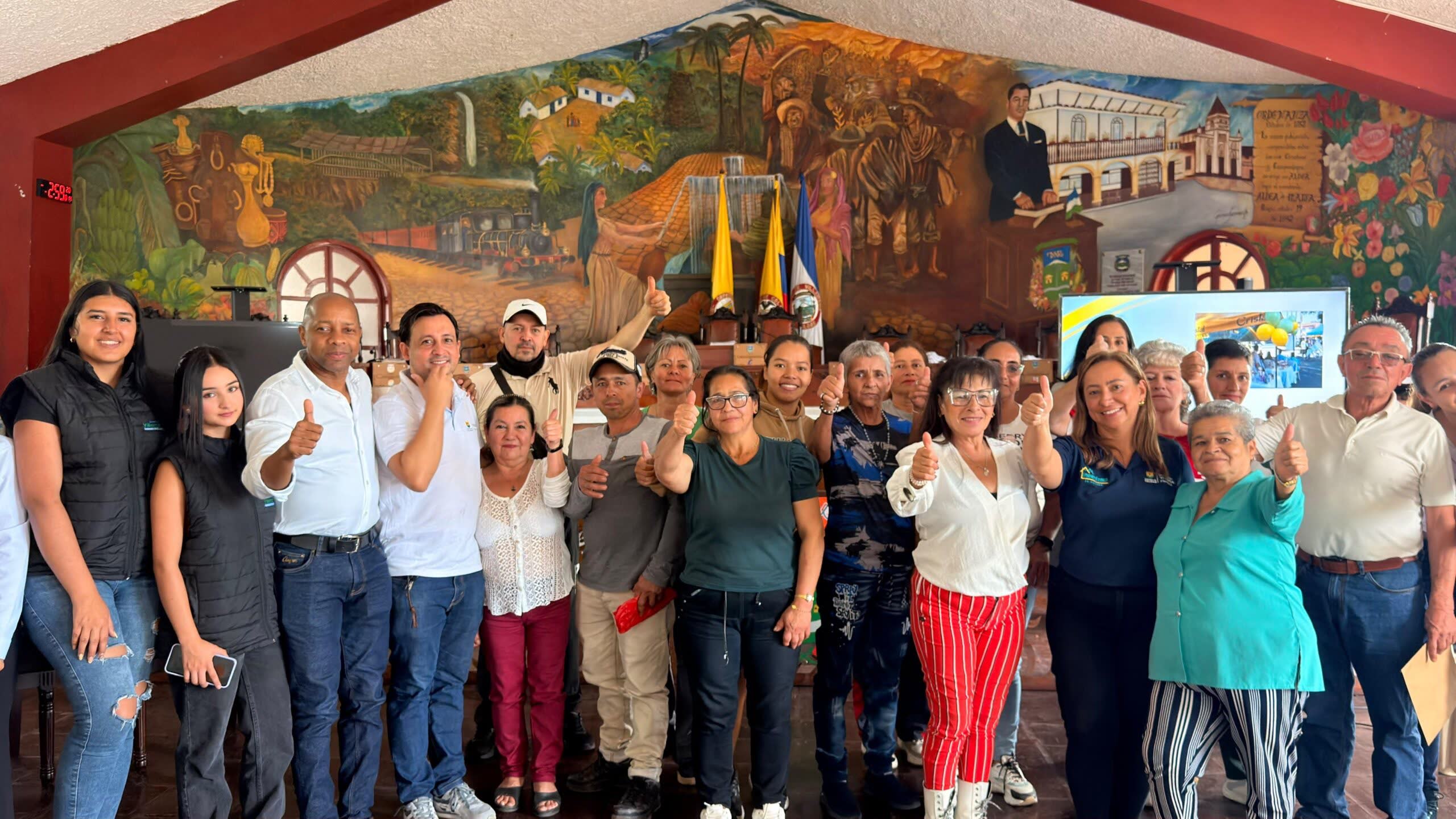 Gobierno de Caldas mejora la calidad de vida de 130 familias rurales con entrega de estufas ecoeficientes
