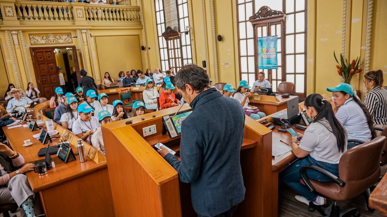 Secretaria de Educacion de Caldas escucho las voces de ninos, ninas y adolescentes en la Asamblea Departamental